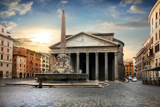 Semi-private evening walking tour of Rome's piazzas and fountains