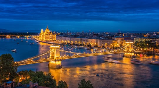 Panoramic  tour of romantic viewpoints in Budapest