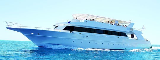 Buceo en Ain Sokhna y crucero submarino con almuerzo desde El Cairo