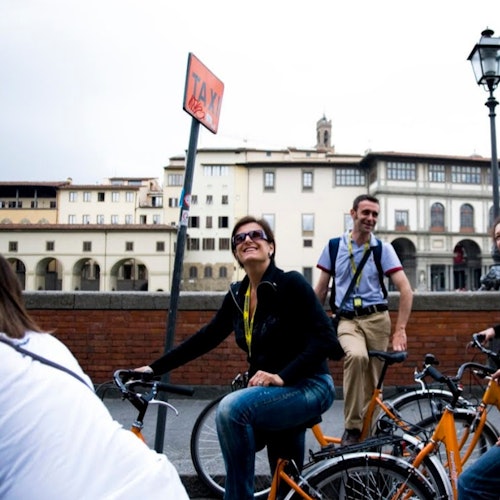Florence: Audio Guided Bike Tour