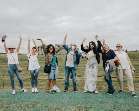 Stonehenge and Bath Tour from London with Optional Entries to Stonehenge Site and Roman Bath