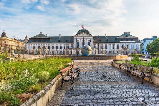 Excursión privada de un día a Bratislava desde Budapest