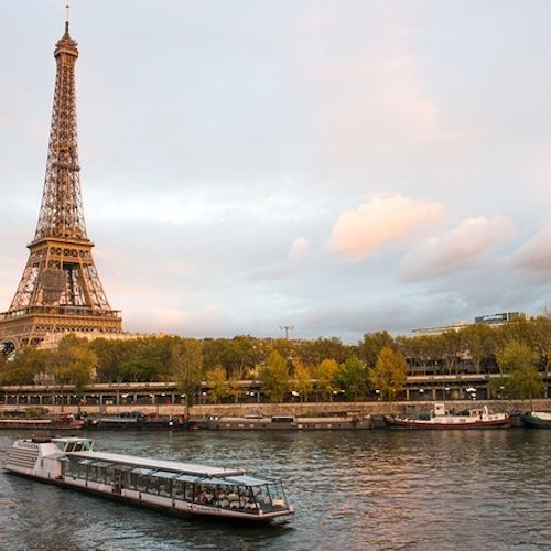 Río Sena: Paseo en barco con comida gourmet de 3 platos