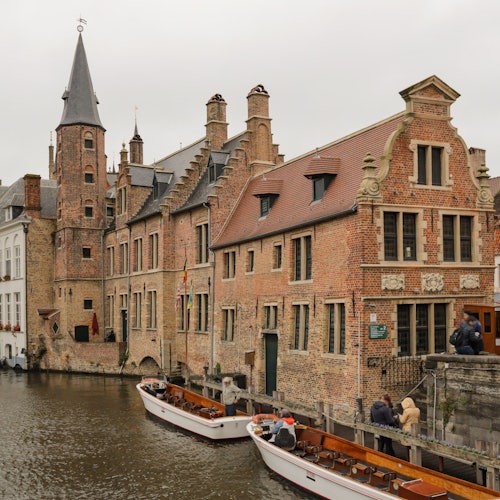 Bruges: Guided Tour from Paris