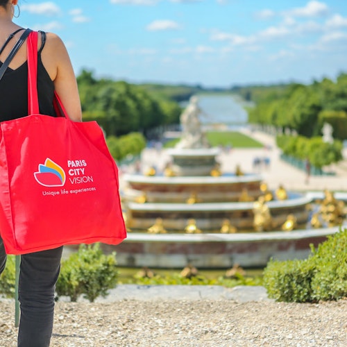 Versailles & Musée d’Orsay: Entry + Roundtrip from Paris