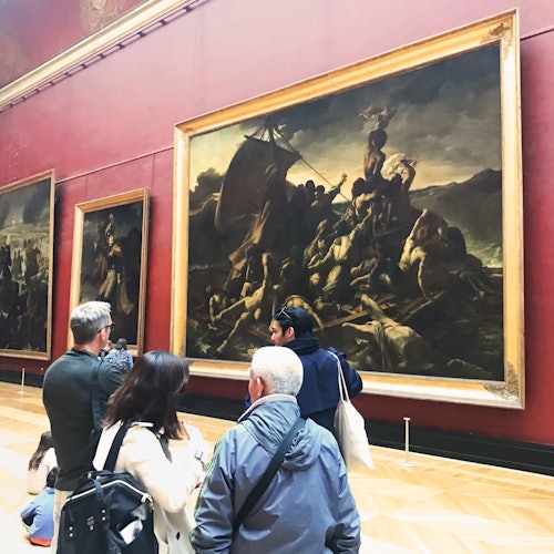 Louvre Museum: Dedicated Entry + Small Group Guided Tour