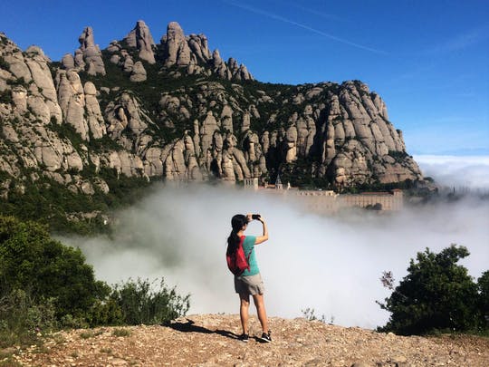 Senderismo en el Parque Natural de Montserrat y visita al monasterio