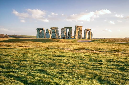 Stonehenge private immersive audio walking tour