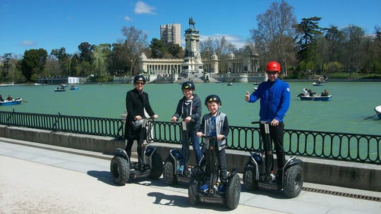 Tour privado en Segway de 2 horas por Madrid y el Parque del Retiro