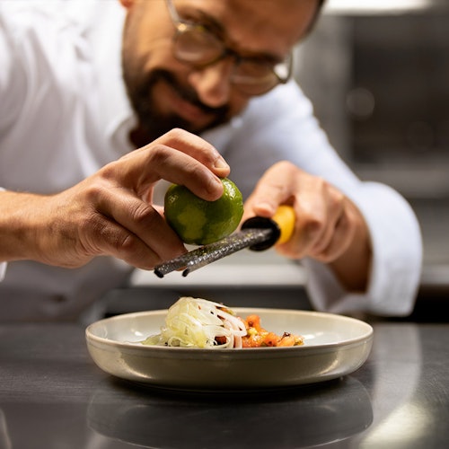 Río Sena: Paseo en barco con comida de 3 platos
