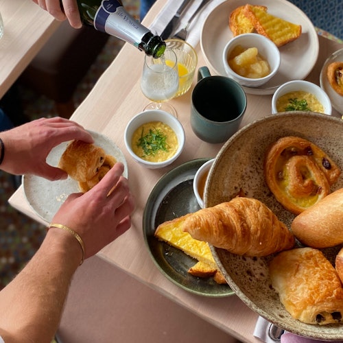 Río Sena: Paseo en barco con Brunch de Le Capitaine Fracasse