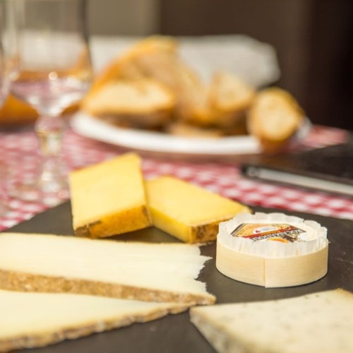 París: Visita gastronómica al Marais con cata de vinos