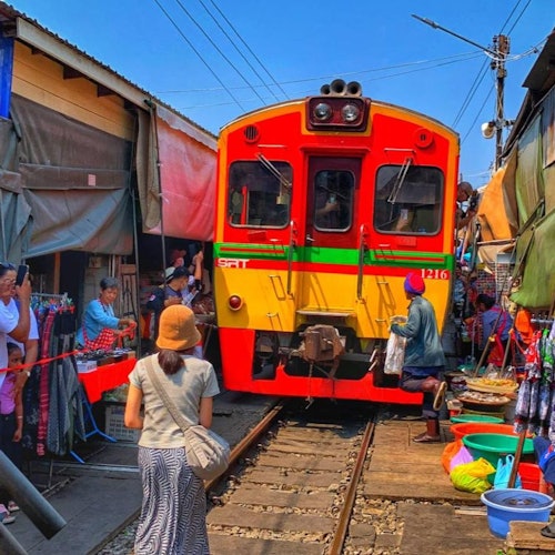 Mercado Flotante de Damnoen y Ferrocarril de Maeklong: Visita guiada desde Bangkok + Paseo en barco