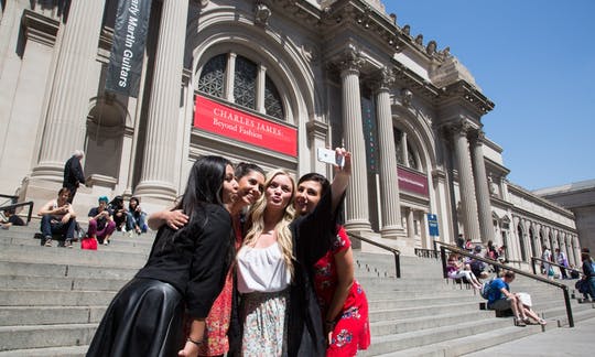 Gossip Girl sights bus tour