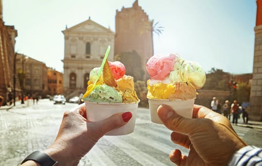 Rome E-Bike Ride and Taste Street Food Tour with a Local Guide