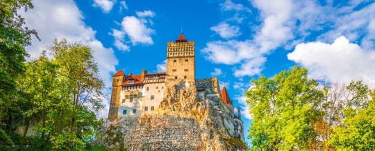 Excursión de un día a los castillos de Drácula y Peles desde Bucarest