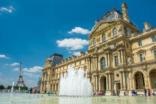 Acceso sin colas al Museo del Louvre y crucero por el Sena