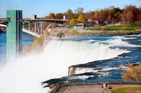 Niagara Falls Day Trip from New York with Optional Boat Tour