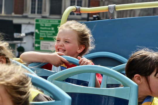 Tootbus London Kids Tour: Live Guided Bus Tour