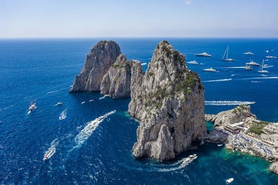 Excursión en barco por la costa de Sorrento y Capri