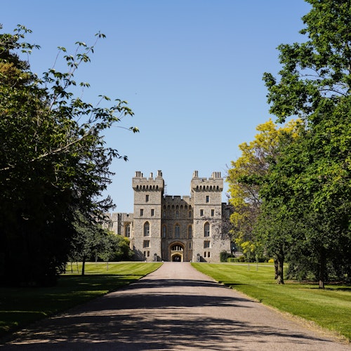 Stonehenge, Bath & Windsor: Guided Day Tour from London