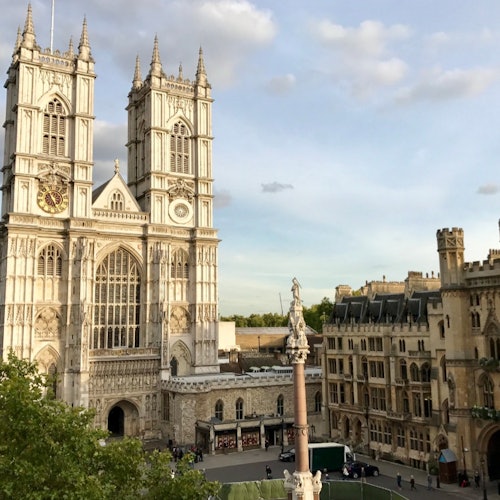 Westminster Abbey & Houses of Parliament: Entry + Guided Tour