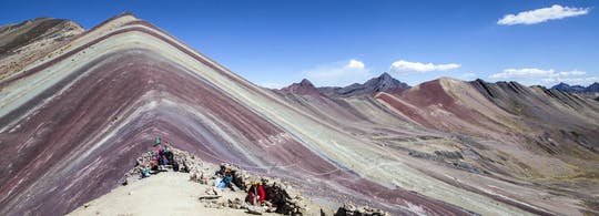 Caminata de día completo a la montaña de colores Vinicunca