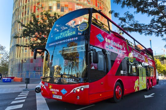 Billetes para el autobús turístico con paradas libres de Barcelona con Aquarium