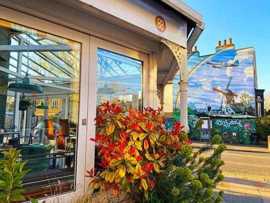 Self-guided Discovery Walk in London’s Peckham neighborhood