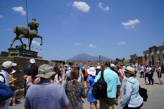 Visita guiada a pie a las ruinas de Pompeya con acceso sin colas
