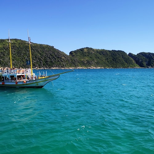 Arraial do Cabo: Excursión guiada en barco + Traslado de ida y vuelta + Almuerzo