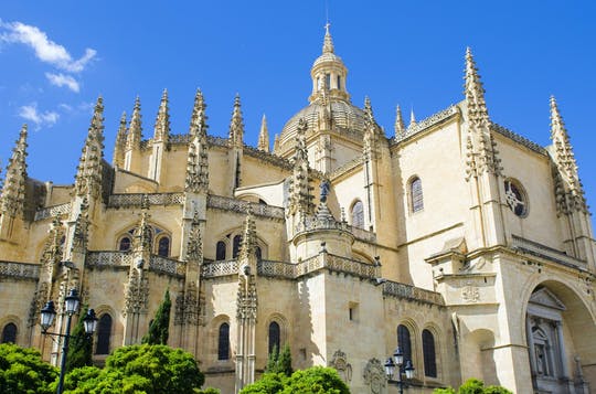 Full-day trip to Toledo with entrance to monuments