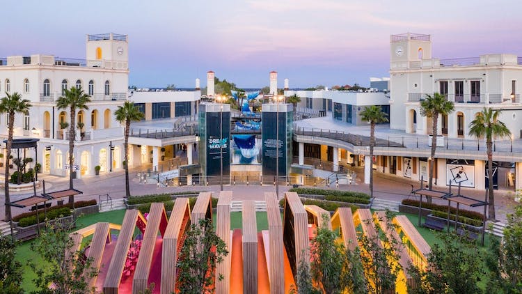 Lisbon shopping private tour