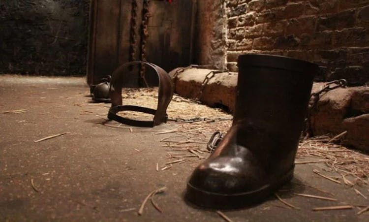 Harry Potter Guided Tour with Thames Cruise and Clink Prison Museum