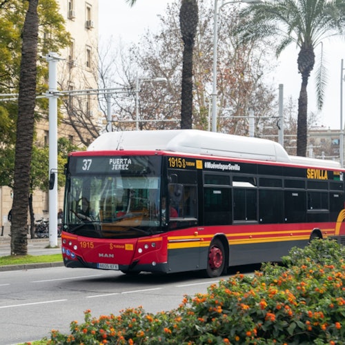 Seville: One-Way Transfer from Airport to City Center