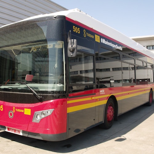 Seville: One-Way Transfer from City Center to Airport