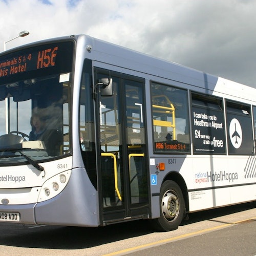 London: Bus Transfer To/From Heathrow Airport and Heathrow Radisson RED Hotel