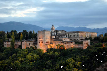 Granadan päivämatka Sevillasta Alhambra liput