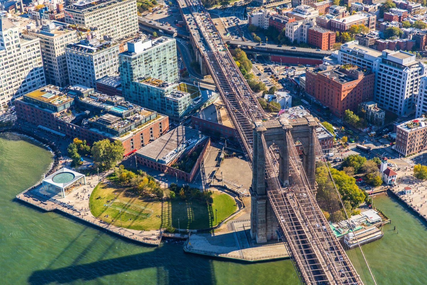 New York Brooklyn Bridge and DUMBO Guided Tour