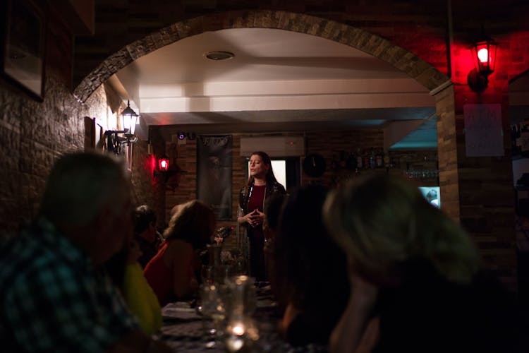 Lisbon night guided tour with dinner and fado show