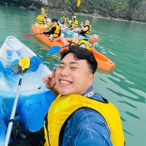 Bahía de Ha Long: Paseo en barco + Comida + Bebidas + Traslado opcional