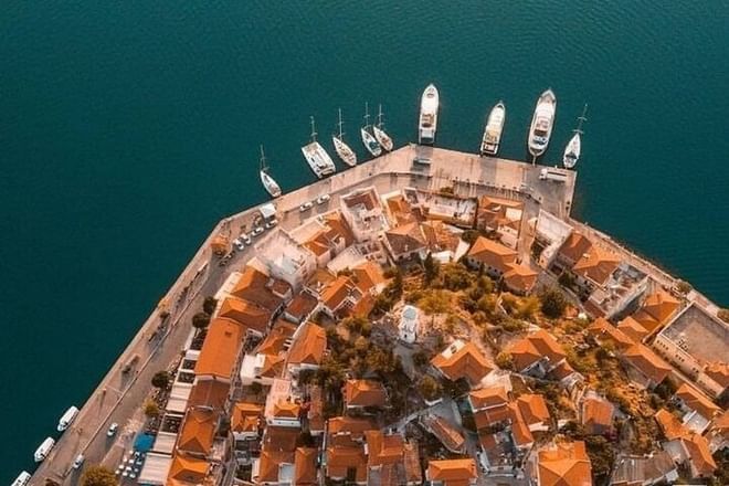 アテネからのハイドラ、ポロス、エギナ1日クルーズ