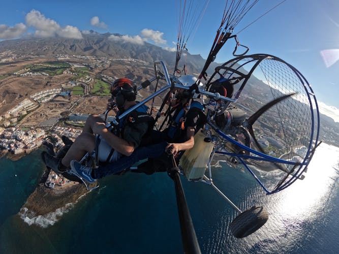 Descubre la magia de Costa Adeje con paratrike