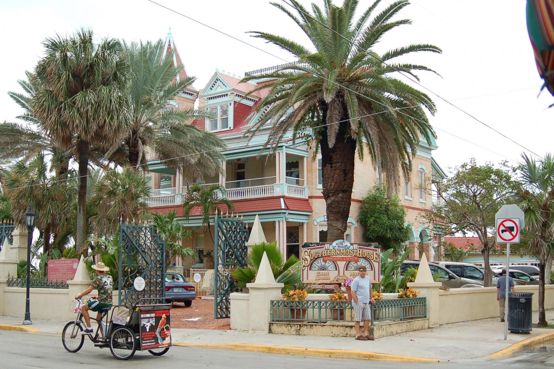 Key West Day Trip from Miami with Hop-On Hop-Off Trolley Tour