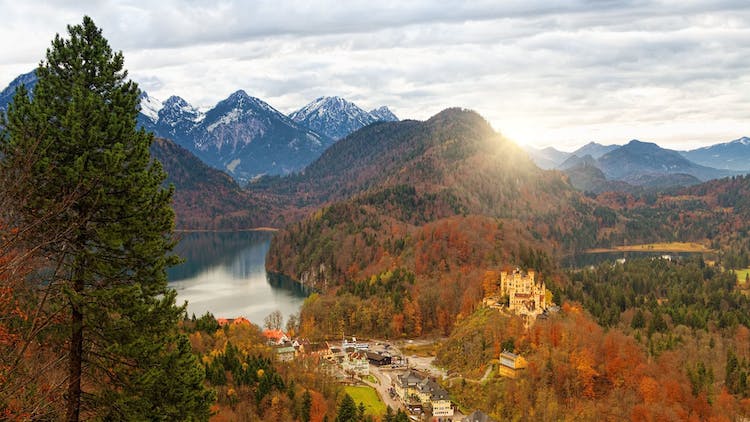 Tour de audio autoguiado de los castillos bávaros de Neuschwanstein y los Alpes