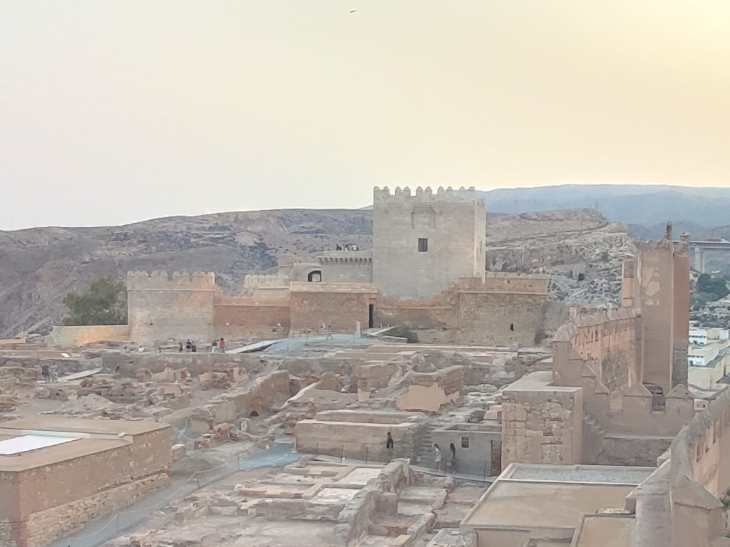 Alcazaba - Catedral - Barrio Andalusí