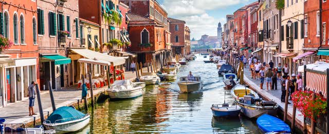 Murano & Burano Day Trip + Glass-Blowing Show