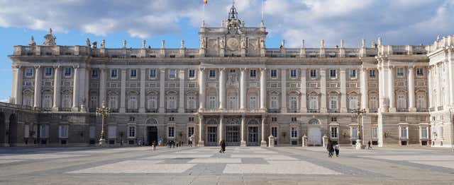 Entrada al Palacio Real