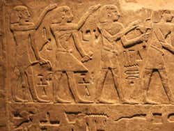 Tour por las salas de la Prehistoria o de Egipto del Museo Arqueológico