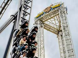 Entrada al Parque Warner